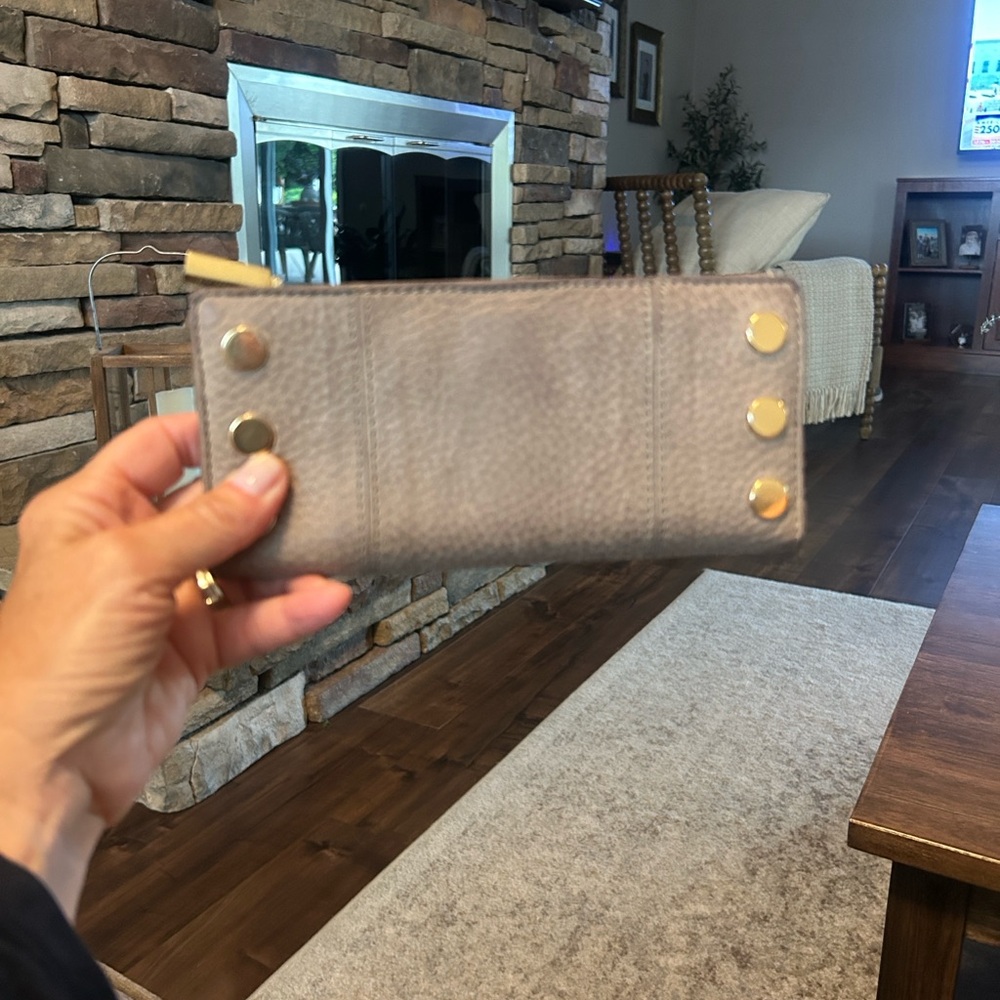 Hanmitt 110 Pewter color wallet.